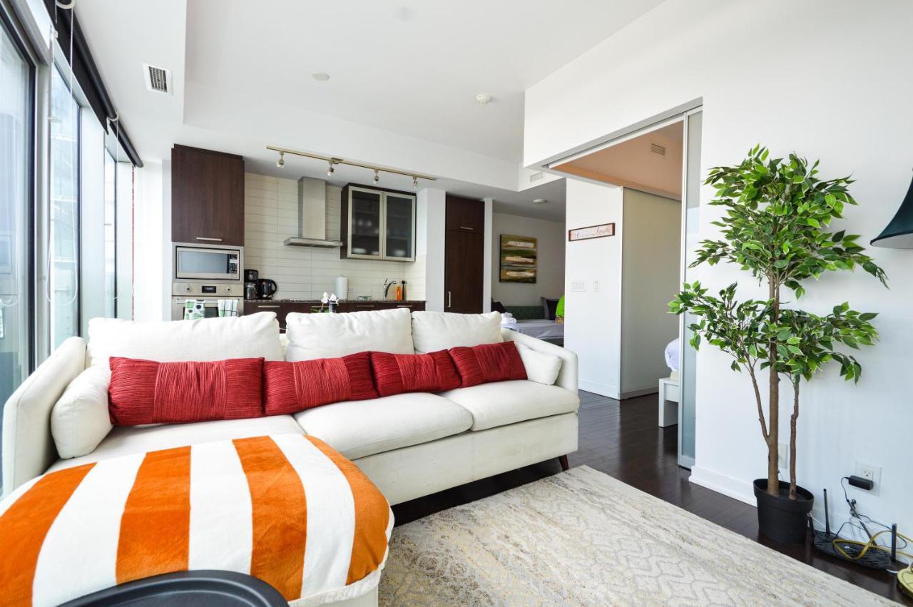 Downtown Toronto Condo Near Cn Tower, Mtcc, Rogers Center , Union Station Eksteriør billede