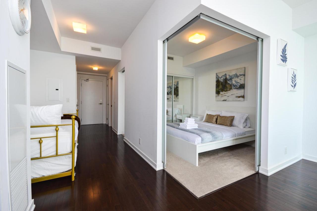 Downtown Toronto Condo Near Cn Tower, Mtcc, Rogers Center , Union Station Eksteriør billede