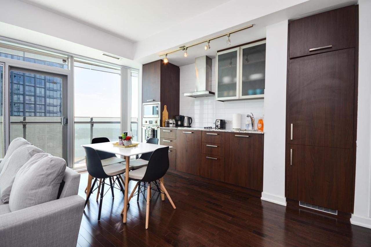 Downtown Toronto Condo Near Cn Tower, Mtcc, Rogers Center , Union Station Eksteriør billede