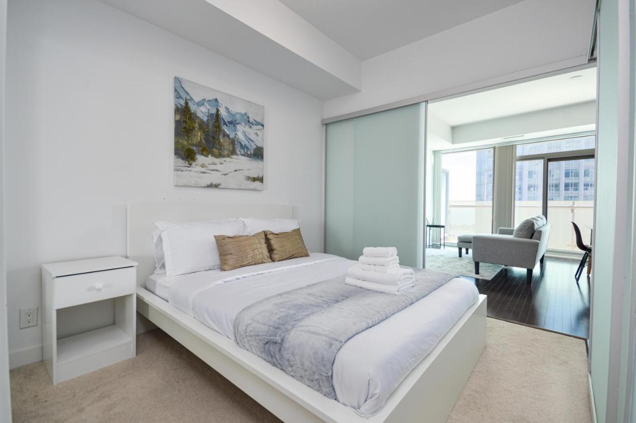 Downtown Toronto Condo Near Cn Tower, Mtcc, Rogers Center , Union Station Eksteriør billede