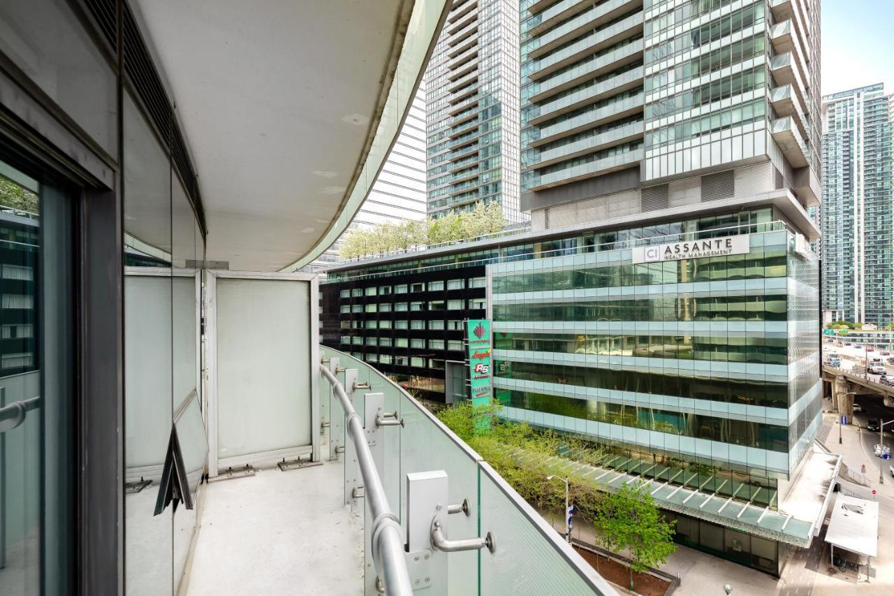 Downtown Toronto Condo Near Cn Tower, Mtcc, Rogers Center , Union Station Eksteriør billede